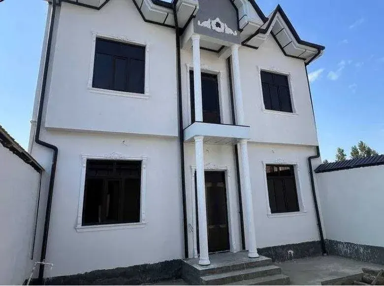 Сотилади 7 хонали ҳовли уй, 3 сотих, 300 м² — Бектемир тумани