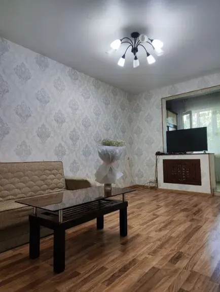 Ижарага берилади 2 хонали квартира, 40 м², 4/4 қават — Мирзо Улуғбек тумани