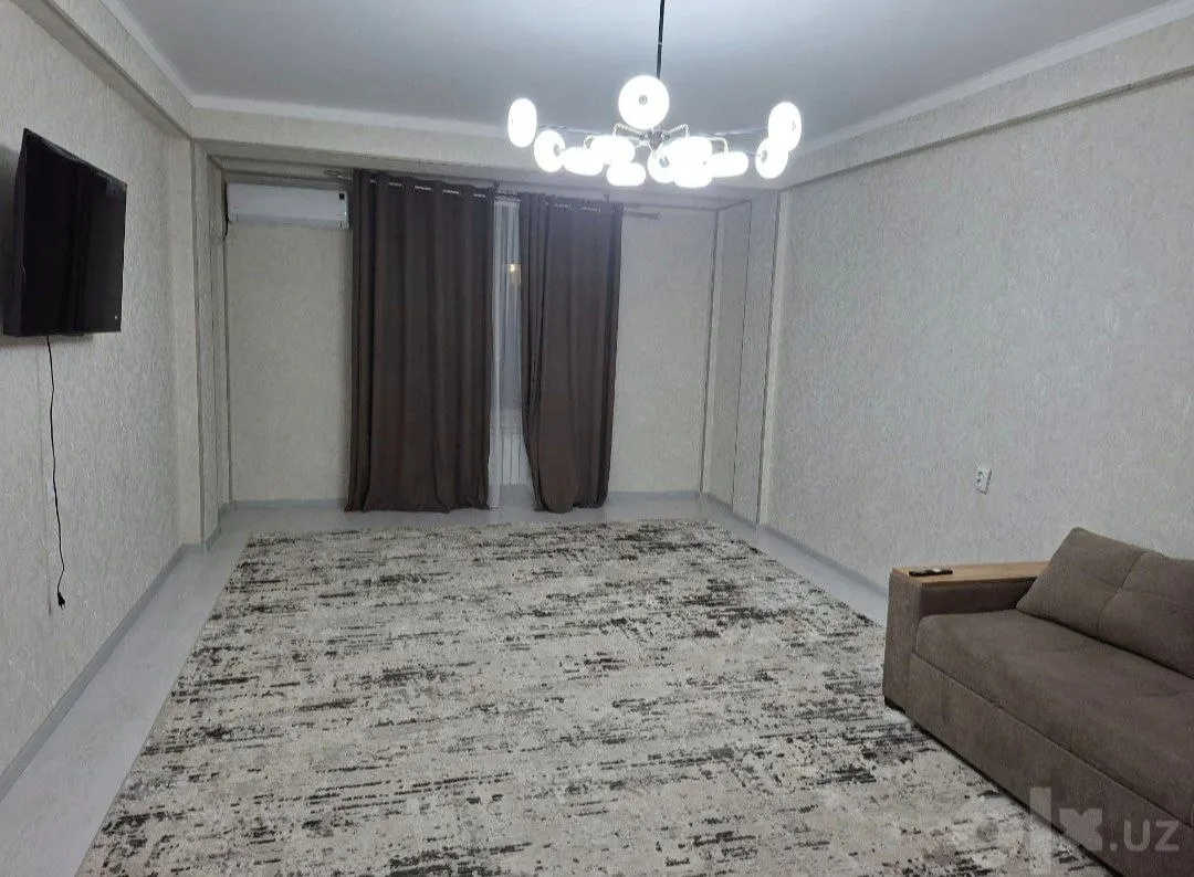 Сдаётся 3-комнатная квартира, 75 м², 10/12 этаж — Яккасарайский район