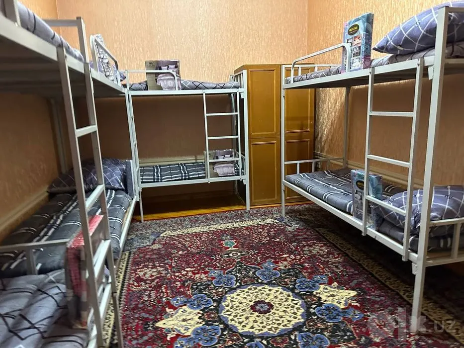Сдаётся 3-комнатная квартира, 75 м², 1/1 этаж — Алмазарский район