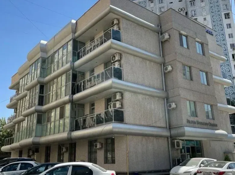 Сотилади тижорат биноси, 2500 м², 5.7 сотих — Миробод тумани