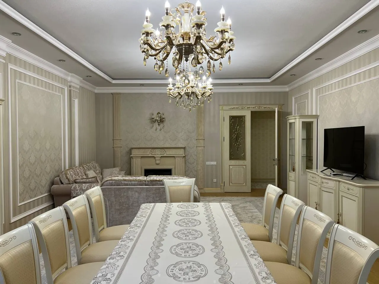 Ижарага берилади 4 хонали квартира, 202 м², 4/8 қават — Миробод тумани