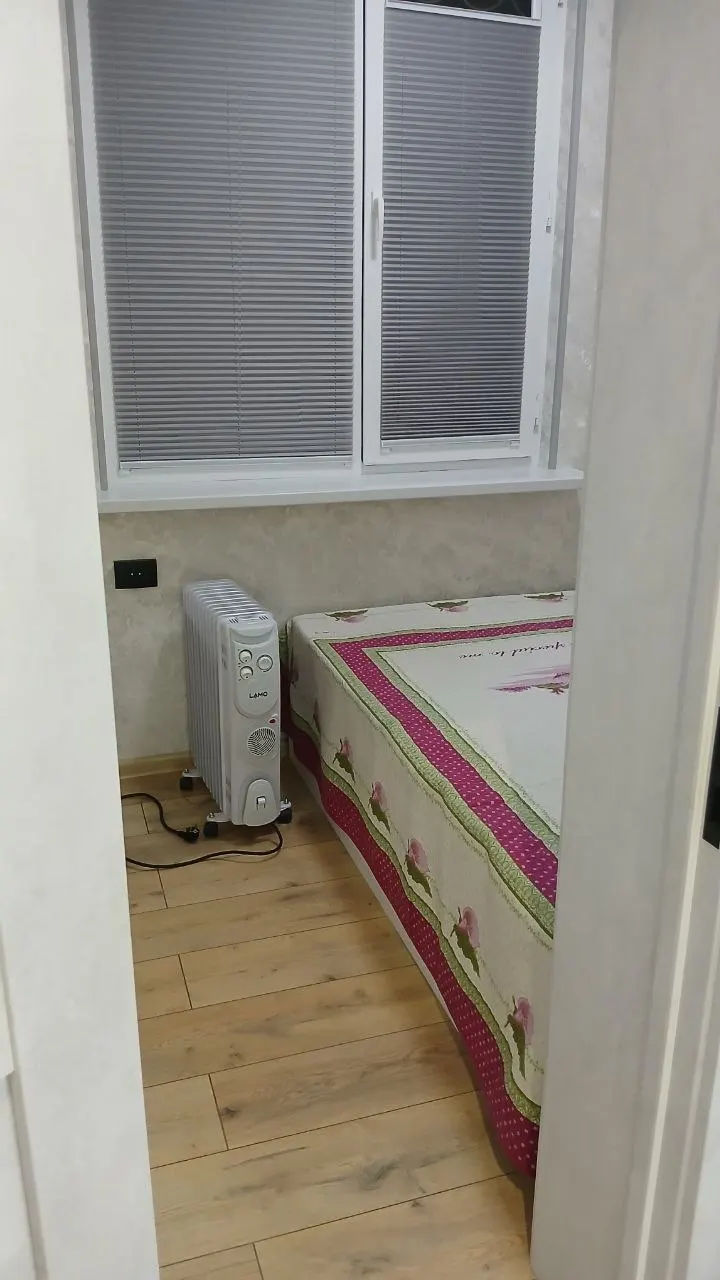 Сдаётся 1-комнатная квартира, 40 м², 1/5 этаж — Юнусабадский район