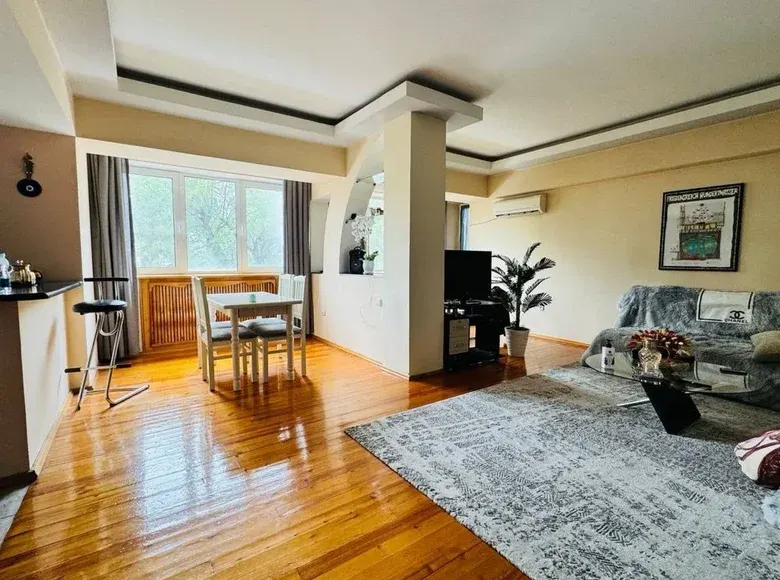 Сотилади 2 хонали квартира, 80 м², 2/8 қават — Яккасарой тумани