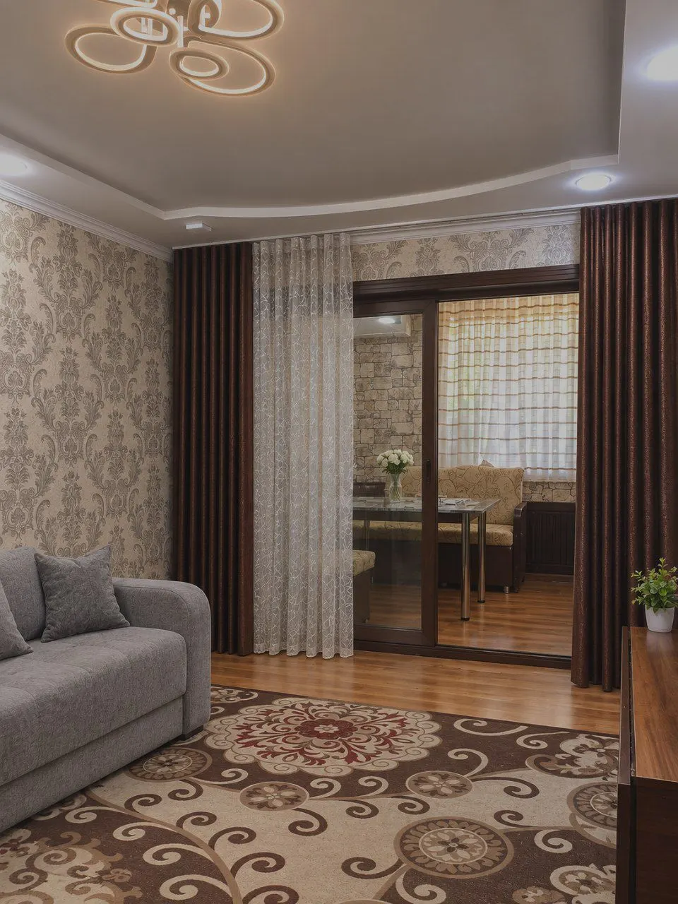 Продаётся 4-комнатная квартира, 77 м², 3/5 этаж — Чиланзарский район