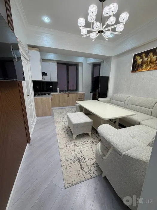 Сдаётся квартира-студия, 65 м², 3/12 этаж — Самарканд