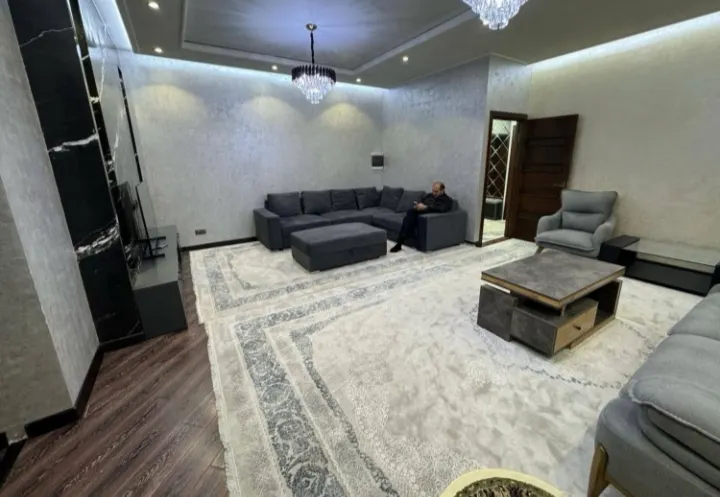 Ижарага берилади 3 хонали квартира, 110 м², 4/4 қават — Сергели тумани
