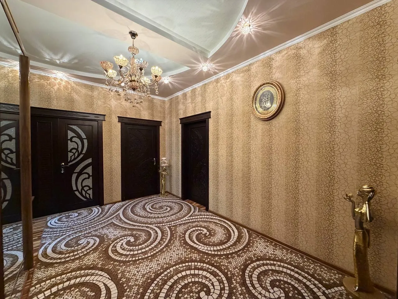 Сотилади 4 хонали квартира, 170 м², 4/5 қават — Бухоро шаҳри