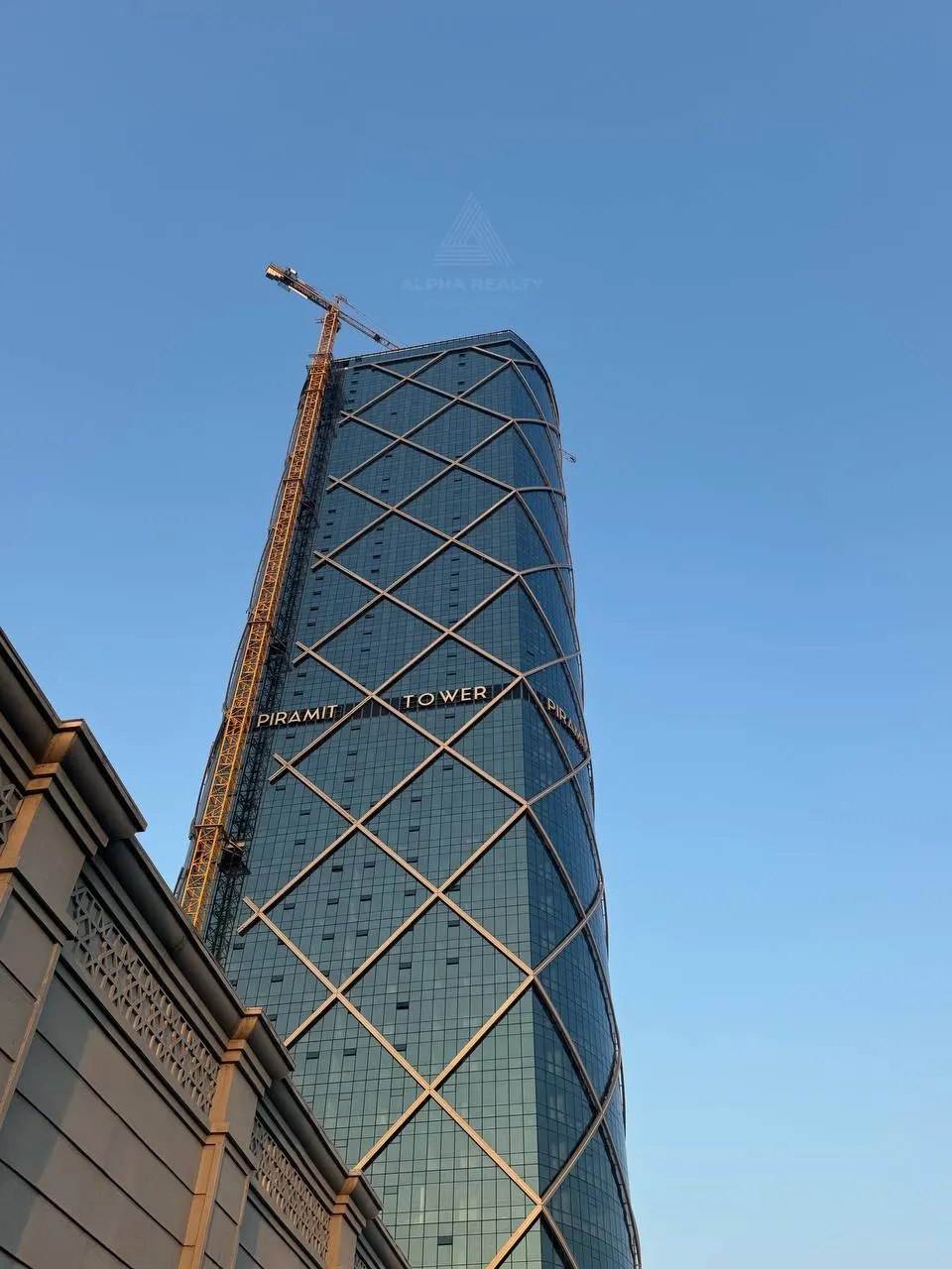 Продаётся 2-комнатная квартира, 56 м², 23/48 этаж — Яккасарайский район