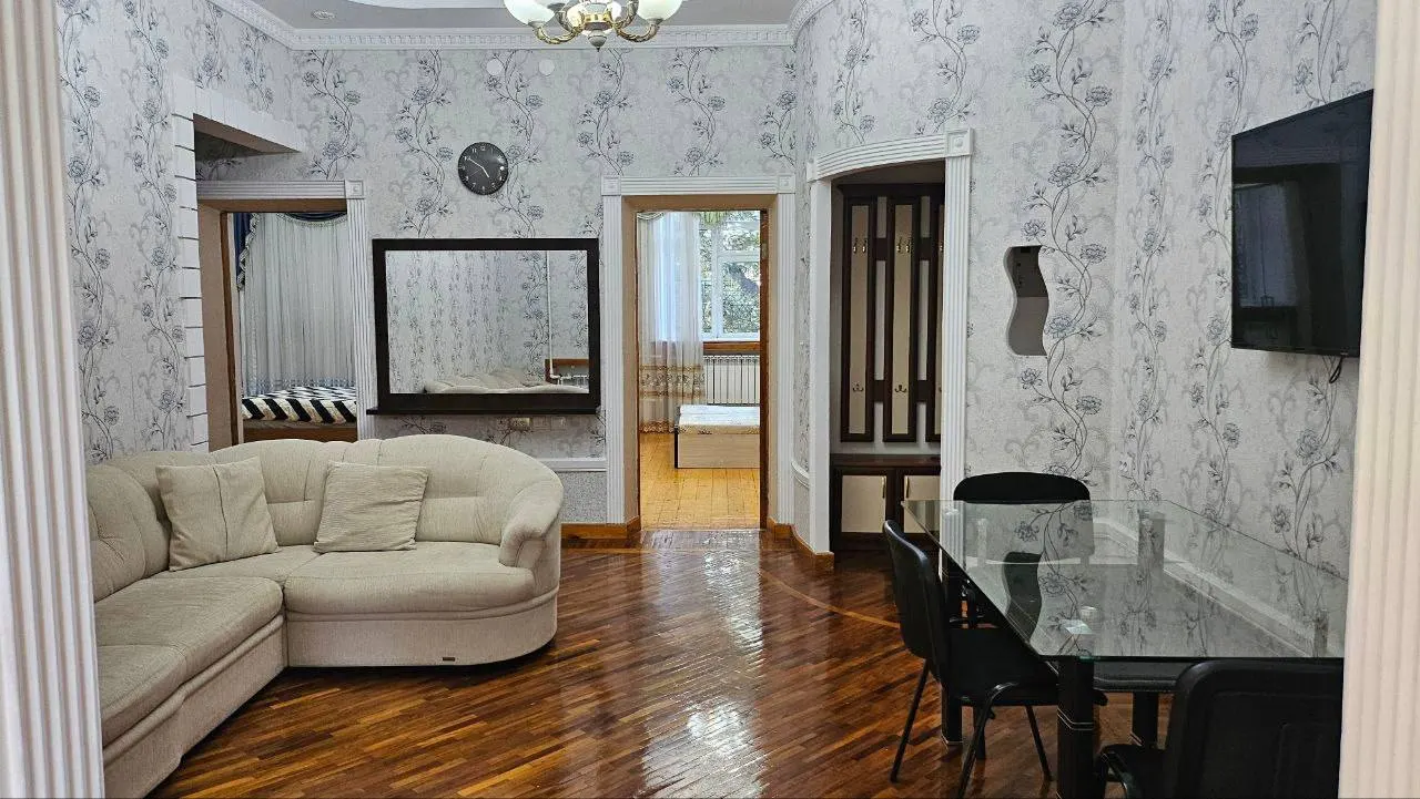 Ижарага берилади 3 хонали квартира, 82 м², 2/4 қават — Миробод тумани