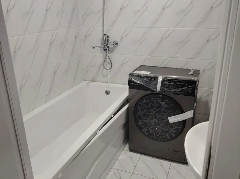 Сдаётся 2-комнатная квартира, 78 м², 5/9 этаж — Гулистан