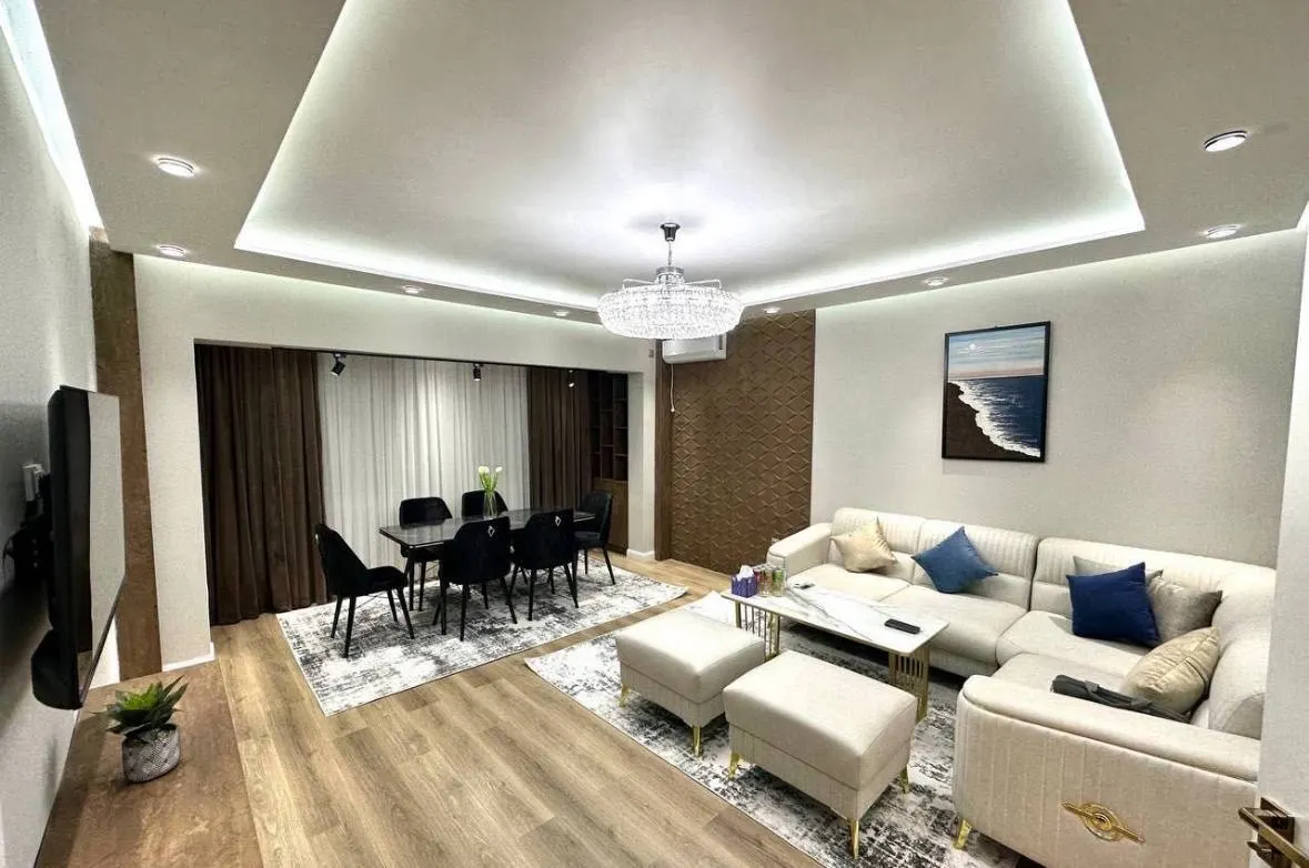 Сдаётся 3-комнатная квартира, 900 м², 5/9 этаж — Мирзо-Улугбекский район
