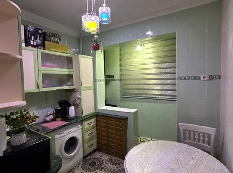 Продаётся 3-комнатная квартира, 72 м², 3/4 этаж — Юнусабадский район