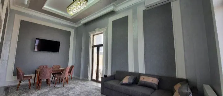 Сдаётся 3-комнатная квартира, 126 м², 4/7 этаж — Шайхантахурский район