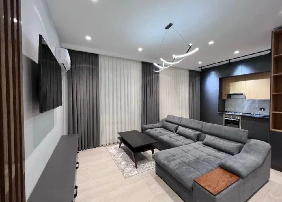 Сдаётся 2-комнатная квартира, 65 м², 6/8 этаж — Шайхантахурский район
