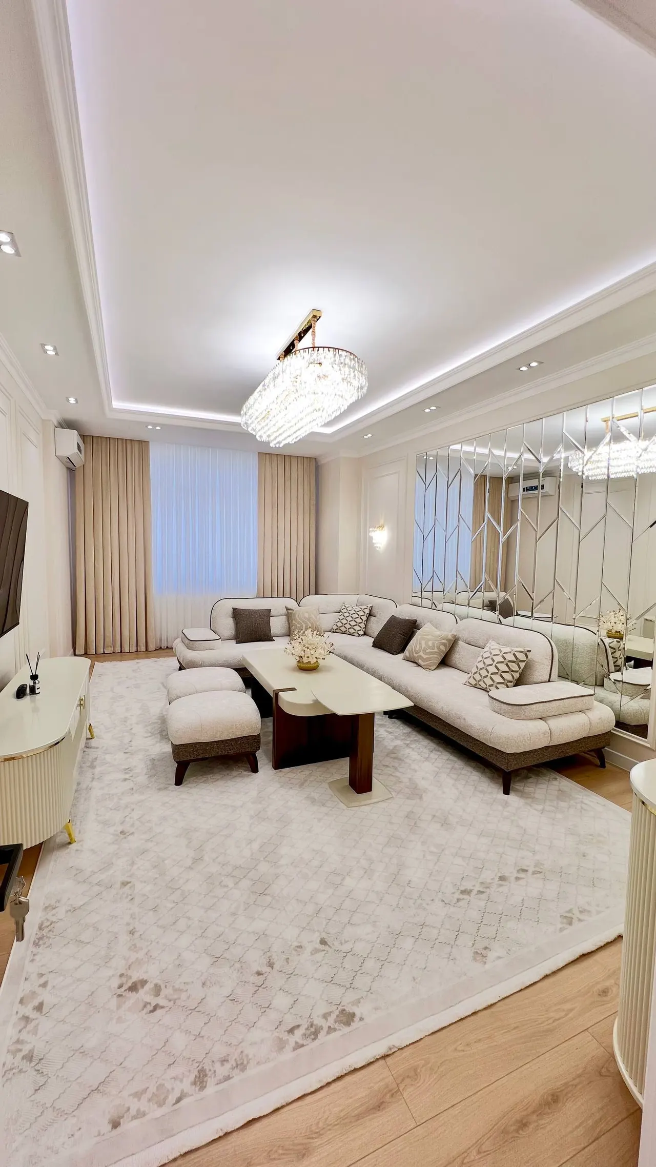 Продаётся 4-комнатная квартира, 121 м², 6/13 этаж — Яккасарайский район