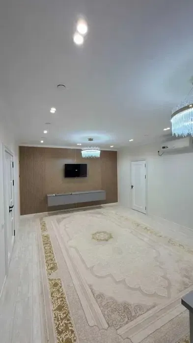 Продаётся 2-комнатная квартира, 62 м², 2/8 этаж — Юнусабадский район