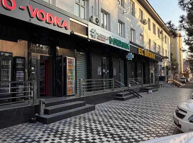 Продаётся коммерческое помещение, 450 м², 1/1 этаж — Яшнабадский район