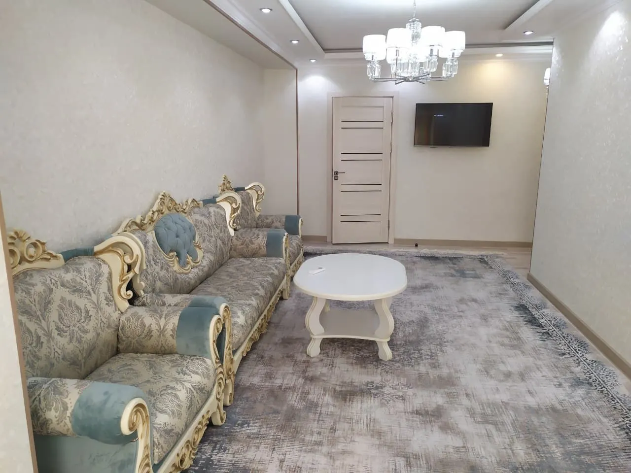 Сдаётся 3-комнатная квартира, 105 м², 9/12 этаж — Шайхантахурский район