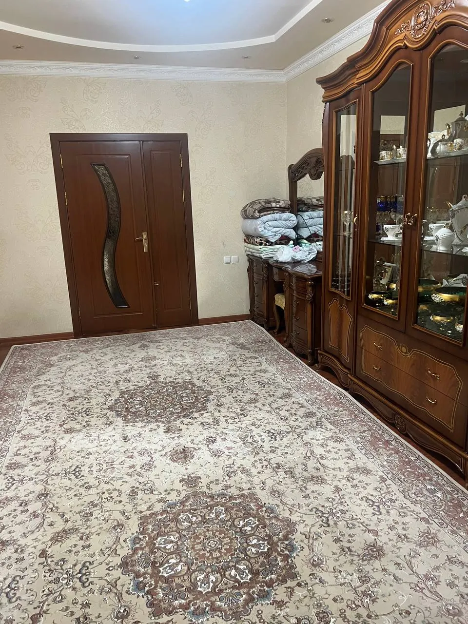 Sotiladi 3 xonali kvartira, 78 m², 1/4 qavat — Yashnobod tumani