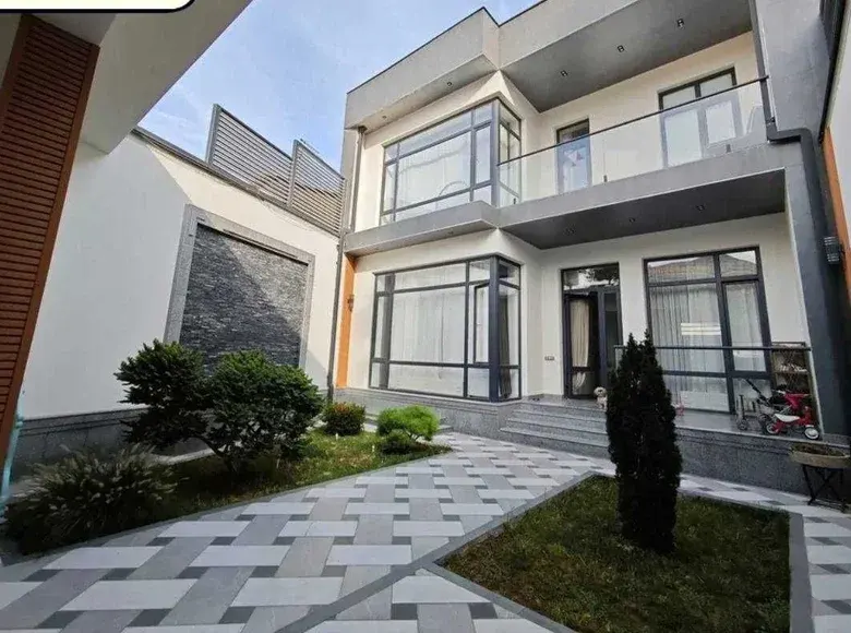 Sotiladi 5 xonali hovli uy, 4.5 sotix, 600 m² — Mirzo Ulugʻbek tumani