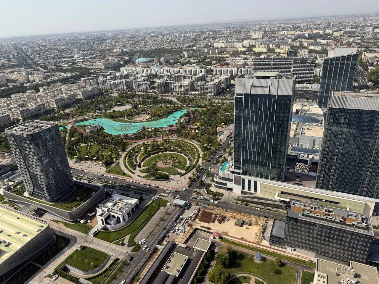Сдаётся 3-комнатная квартира, 110 м², 45/51 этаж — Шайхантахурский район