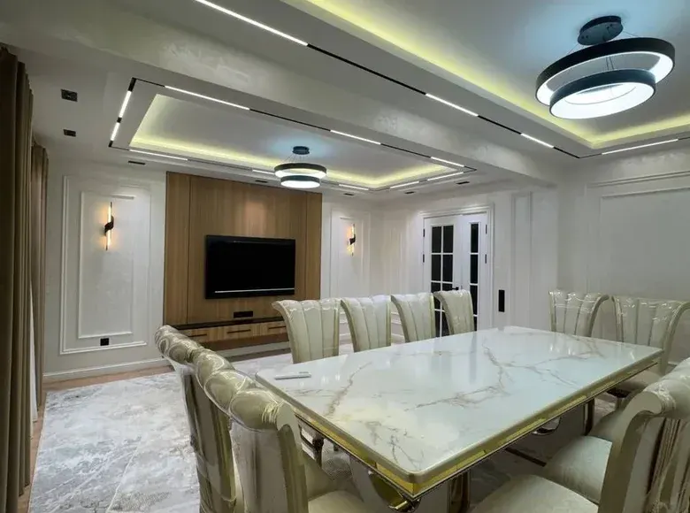 Sotiladi 4 xonali kvartira, 112 m², 4/5 qavat — Yunusobod tumani