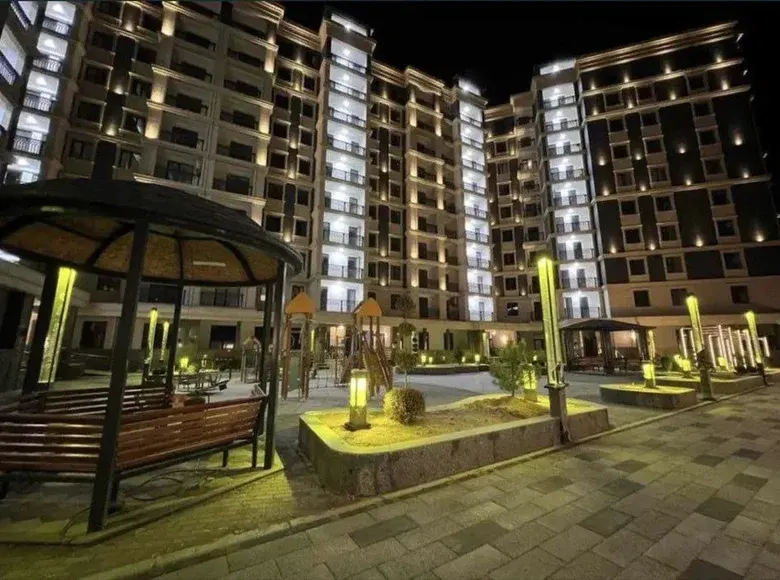 Сдаётся 4-комнатная квартира, 135 м², 3/11 этаж — Яккасарайский район