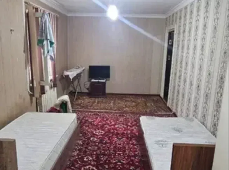 Sotiladi 2 xonali kvartira, 42 m², 1/5 qavat — Chilonzor tumani