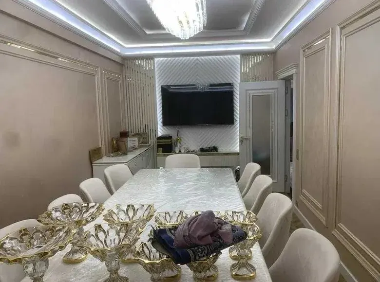 Сотилади 3 хонали квартира, 87 м², 2/9 қават — Мирзо Улуғбек тумани