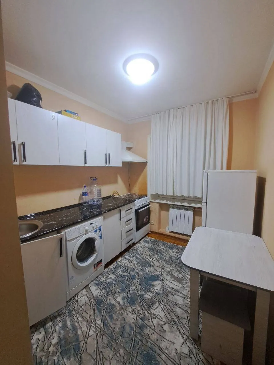 Продаётся 1-комнатная квартира, 28 м², 1/1 этаж — Чиланзарский район