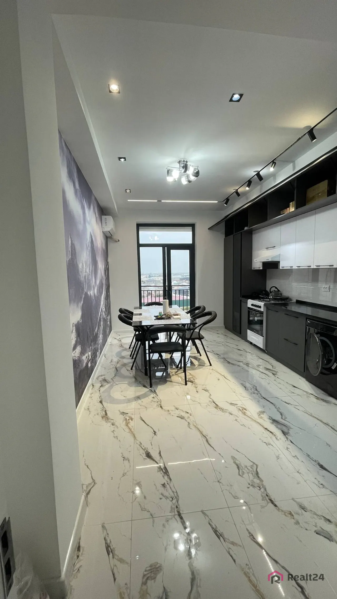 Сотилади 2 хонали квартира, 90 м², 6/13 қават — Яккасарой тумани