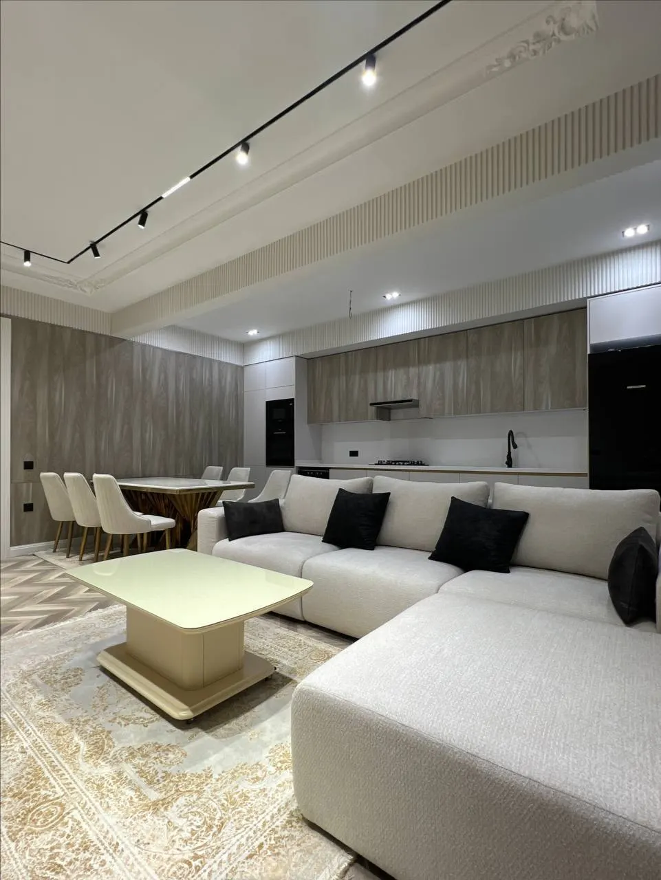 Ijaraga beriladi 3 xonali kvartira, 86 m², 6/10 qavat — Yakkasaroy tumani