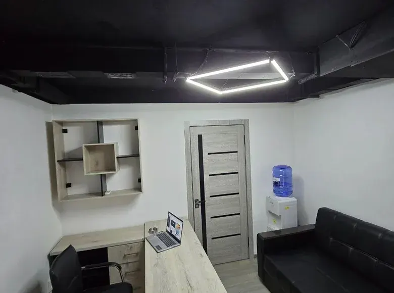 Sotiladi tijorat binosi, 20 m², 1/1 qavat — Yakkasaroy tumani