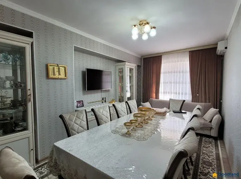 Продаётся 3-комнатная квартира, 80 м², 2/5 этаж — Мирзо-Улугбекский район