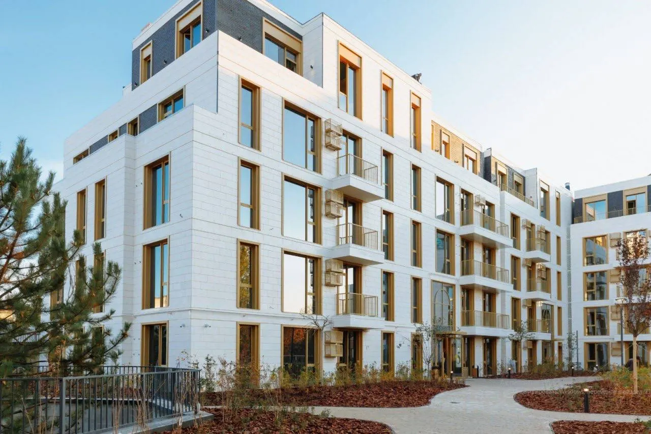 Сотилади 5 хонали квартира, 152.7 м², 4/5 қават — Мирзо Улуғбек тумани