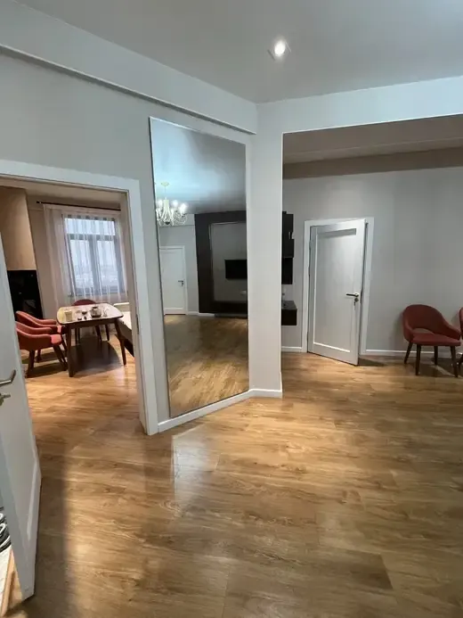 Sotiladi 4 xonali kvartira, 130 m², 9/13 qavat — Yakkasaroy tumani