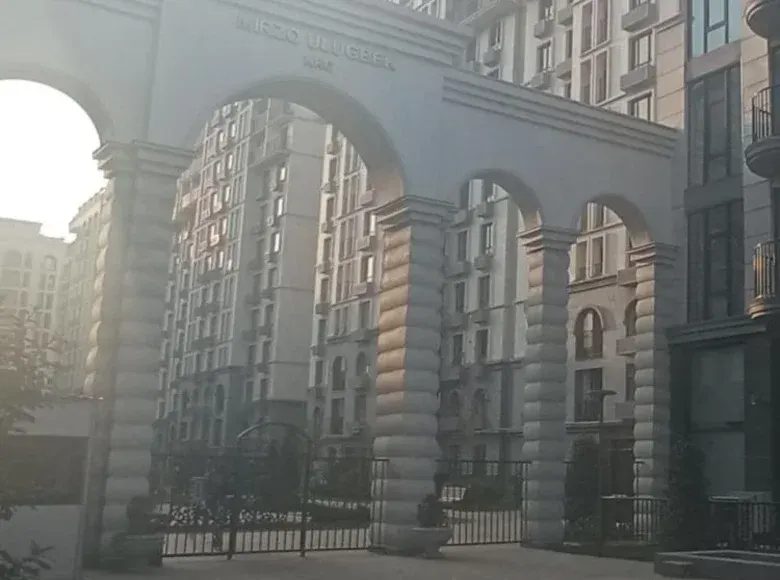 Продаётся 4-комнатная квартира, 126 м², 12/12 этаж — Мирзо-Улугбекский район
