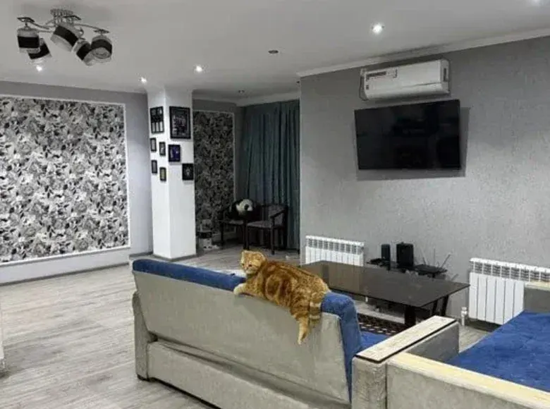 Сотилади 2 хонали квартира, 72 м², 13/16 қават — Яккасарой тумани