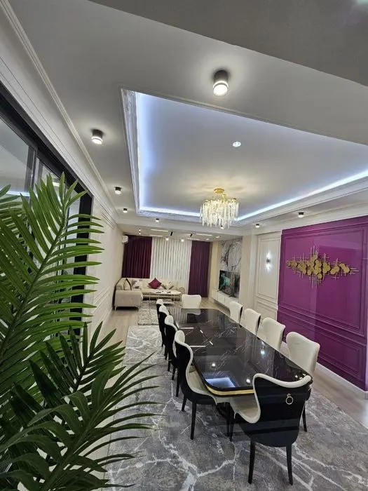 Сдаётся 4-комнатная квартира, 170 м², 8/10 этаж — Мирзо-Улугбекский район
