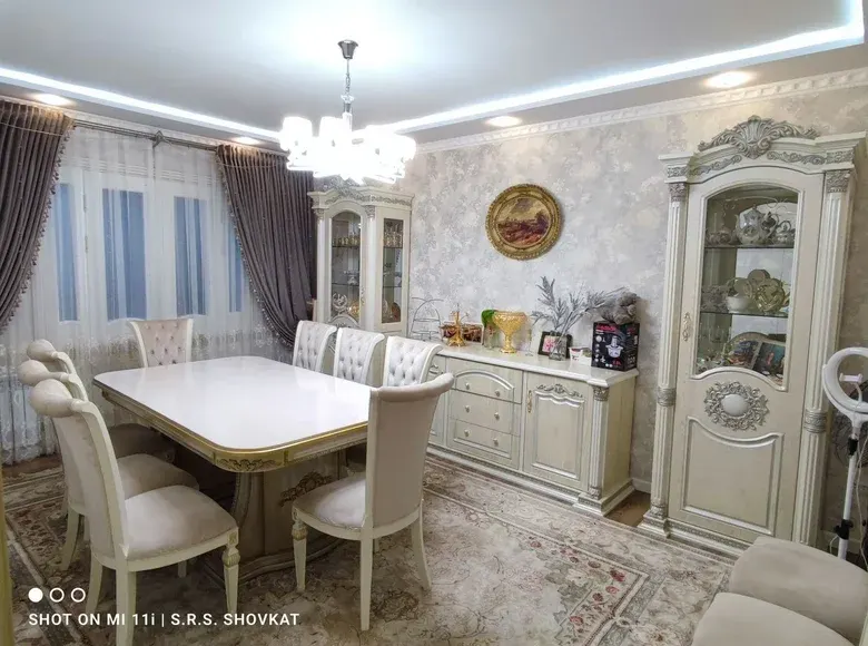 Sotiladi 3 xonali kvartira, 90 m², 7/9 qavat — Mirobod tumani