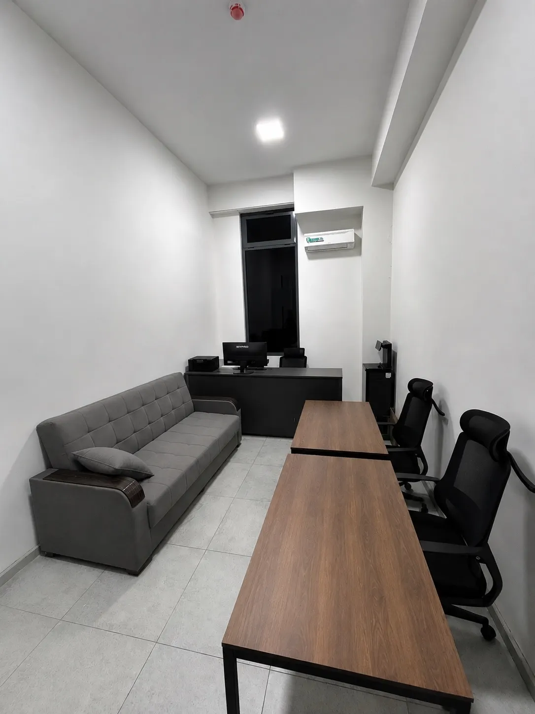 Ижарага берилади тижорат биноси, 18 м², 2/2 қават — Янгиҳаёт тумани