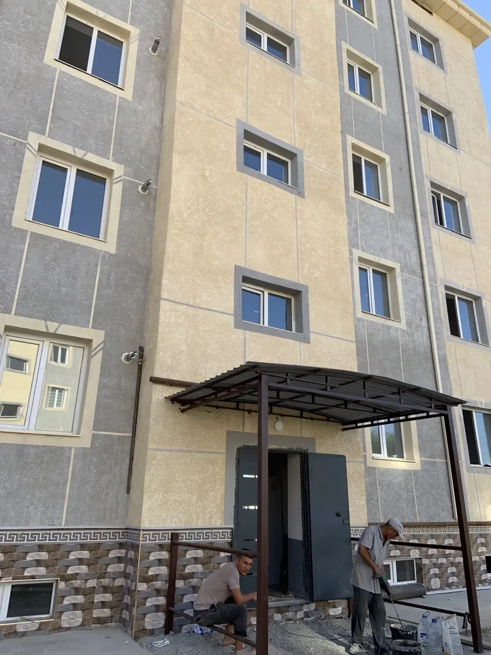 Sotiladi 2 xonali kvartira, 41 m², 1/5 qavat — Zangiota tumani