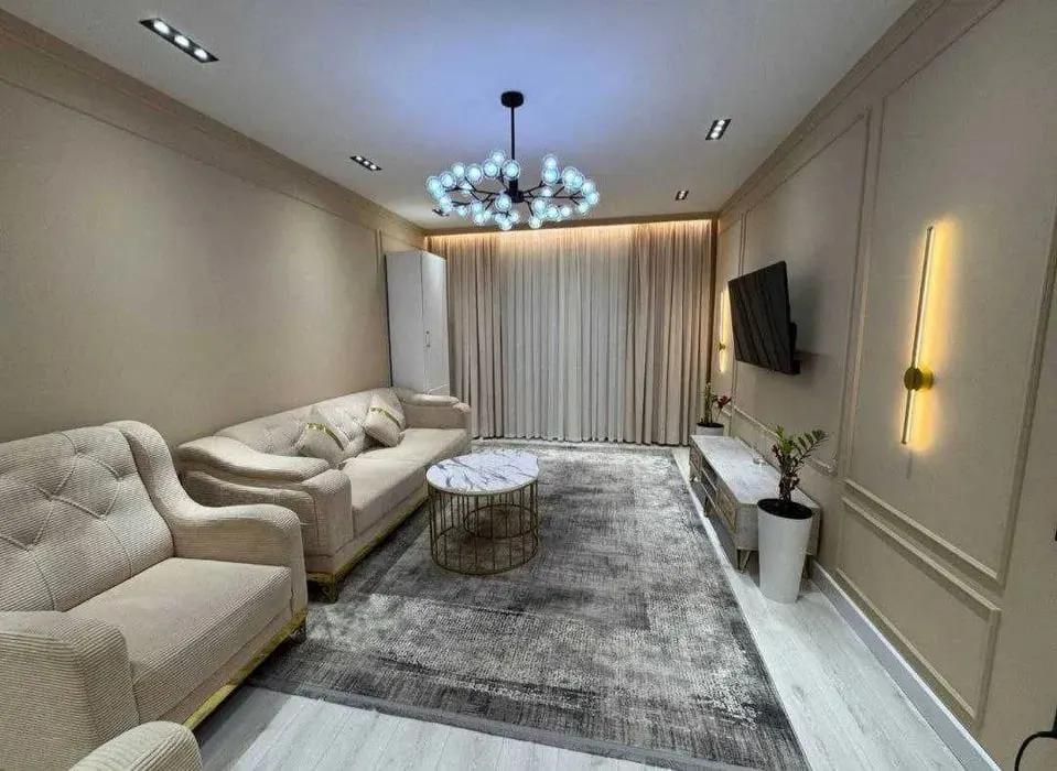 Сдаётся 3-комнатная квартира, 88 м², 1/4 этаж — Мирабадский район