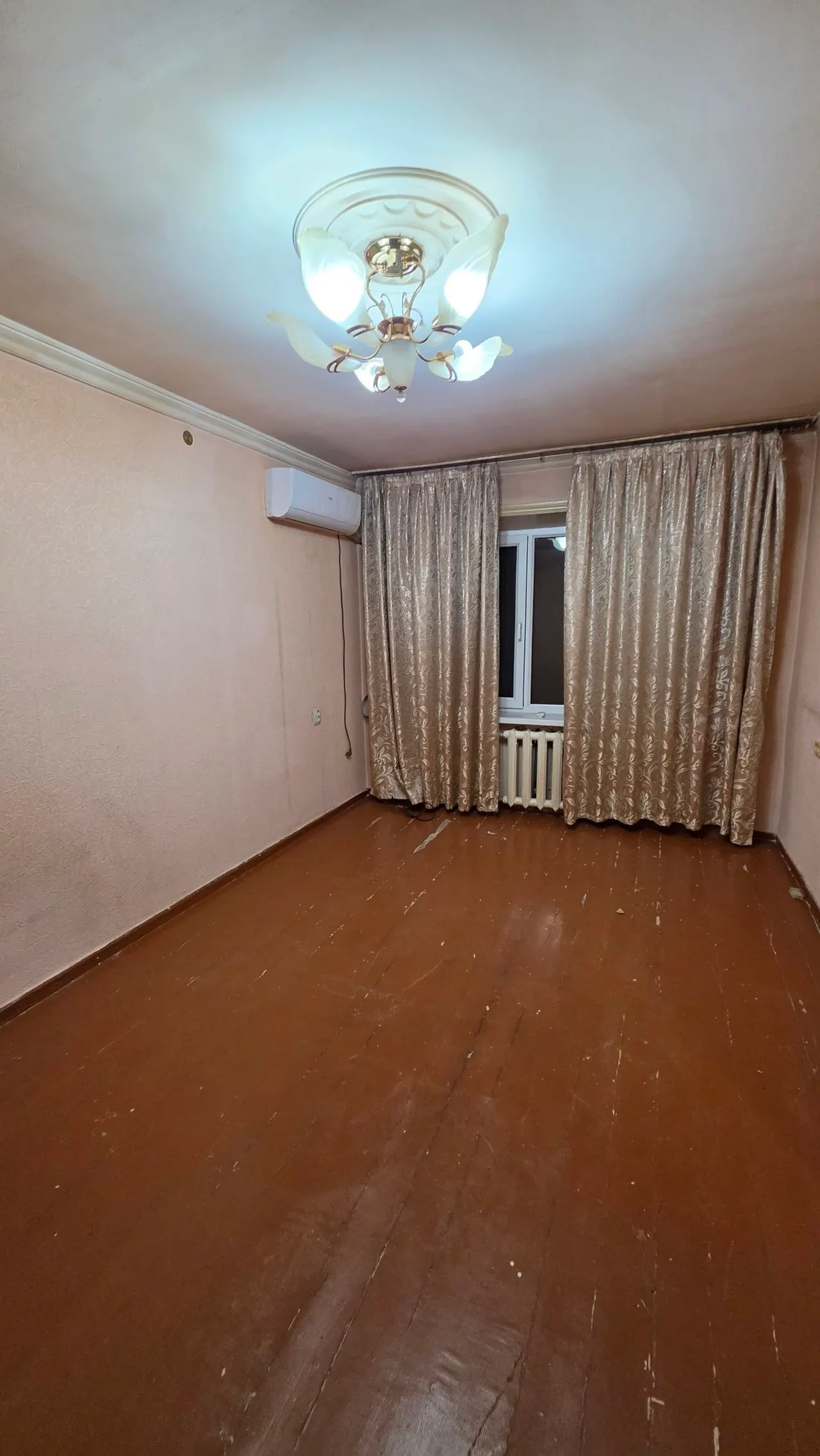 Продаётся 1-комнатная квартира, 30 м², 3/4 этаж — Чиланзарский район