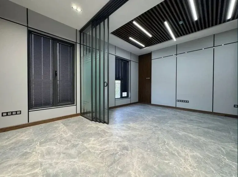 Ijaraga beriladi tijorat binosi, 90 m², 2/4 qavat — Yakkasaroy tumani