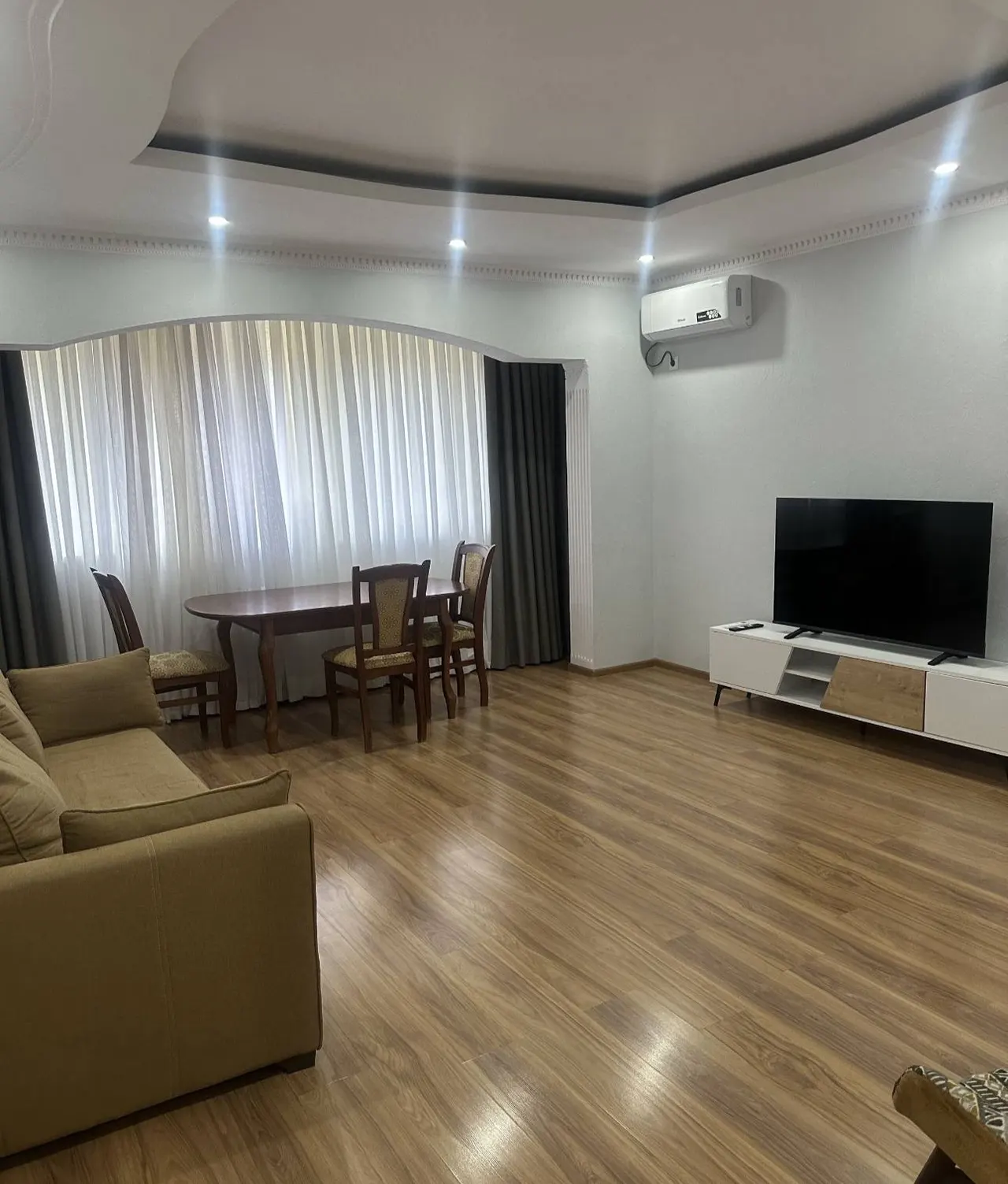 Ижарага берилади 2 хонали квартира, 65 м², 2/9 қават — Мирзо Улуғбек тумани