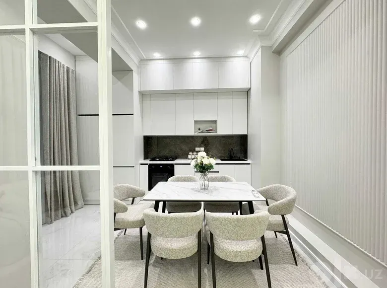 Сотилади 3 хонали квартира, 80 м², 8/10 қават — Яккасарой тумани