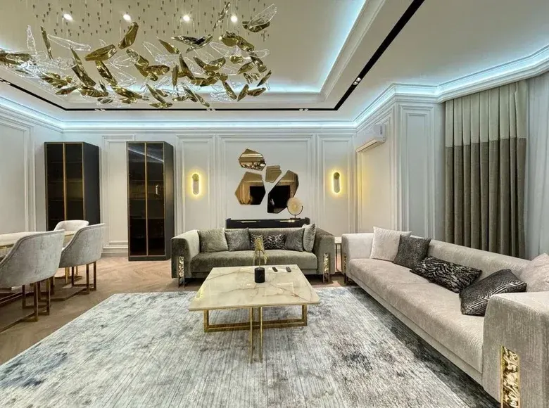 Сотилади 4 хонали квартира, 180 м², 2/5 қават — Мирзо Улуғбек тумани
