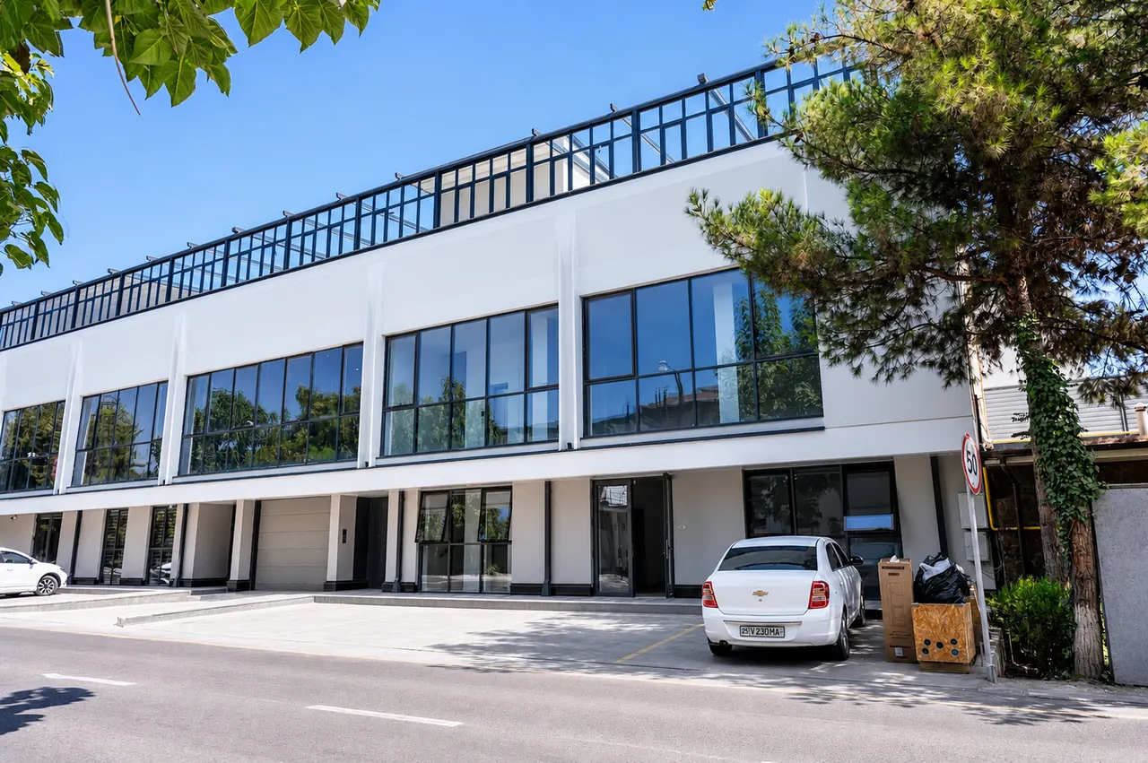 Ижарага берилади офис, 329 м², 1/2 қават — Мирзо Улуғбек тумани